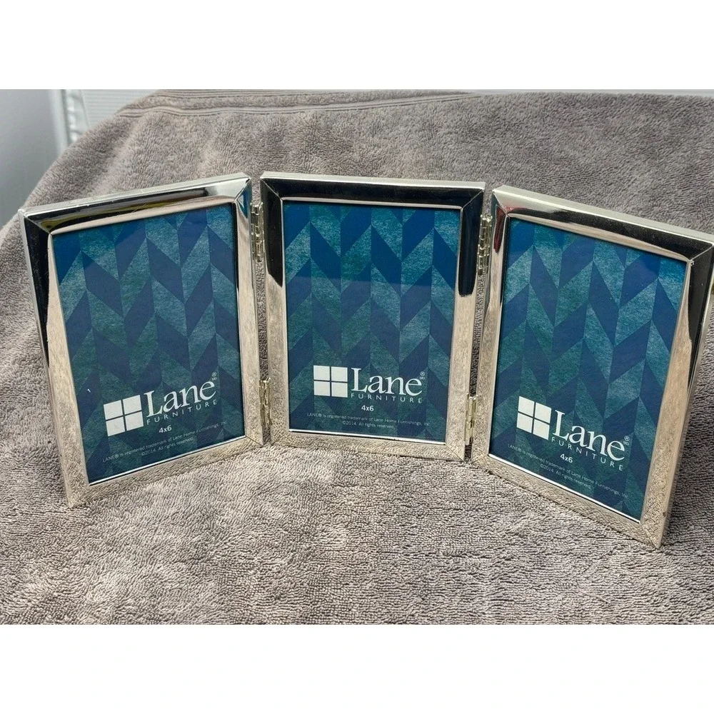 Lane Furniture Triple Folding Picture Frame Silver 4x6 Triptych Metal